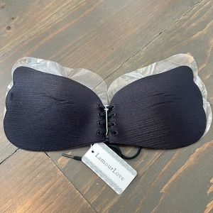 NWT Lamour Love Adhesive strapless bra